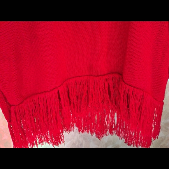 Original Antthony Button Side Fringe Chunky Cowl Neck Red Tight Knit Poncho - Picture 4 of 7